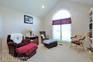 9327 Arrowhead Dr E, Scotts, MI 49088 photo 21