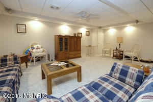 9327 Arrowhead Dr E, Scotts, MI 49088 photo 30