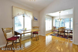 9327 Arrowhead Dr E, Scotts, MI 49088 photo 12