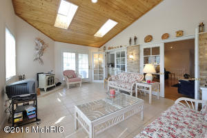 9327 Arrowhead Dr E, Scotts, MI 49088 photo 17