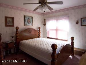 7771 N River Rd, Evart, MI 49631 photo 10