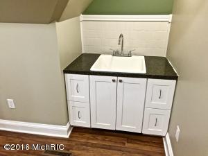 219 N Cherry St, Evart, MI 49631 photo 34