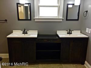 219 N Cherry St, Evart, MI 49631 photo 35