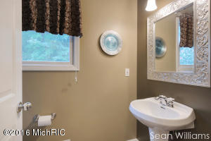 4320 Pheasant Run Dr, Dorr, MI 49323 photo 14