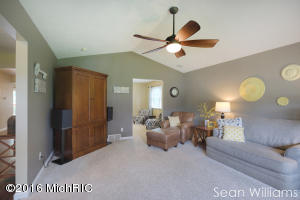 4320 Pheasant Run Dr, Dorr, MI 49323 photo 5