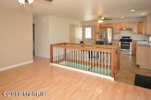 190 14th St, Plainwell, MI 49080 photo 4