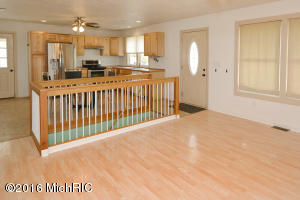 190 14th St, Plainwell, MI 49080 photo 3
