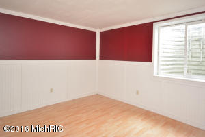 190 14th St, Plainwell, MI 49080 photo 16