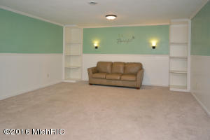 190 14th St, Plainwell, MI 49080 photo 14