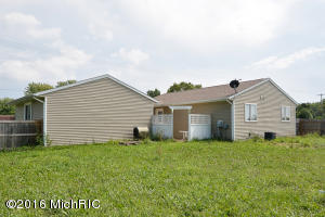 190 14th St, Plainwell, MI 49080 photo 25