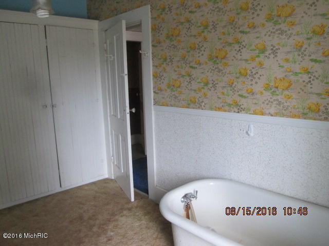 285 N Washington St, Constantine, MI 49042 photo 23
