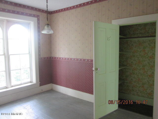 285 N Washington St, Constantine, MI 49042 photo 25