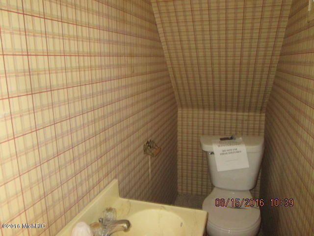 285 N Washington St, Constantine, MI 49042 photo 15