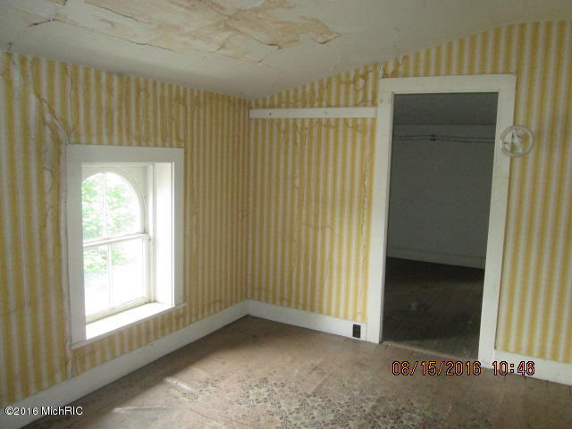 285 N Washington St, Constantine, MI 49042 photo 20
