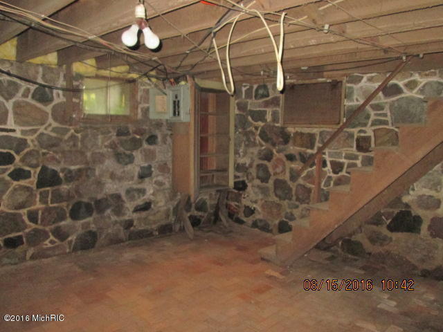 285 N Washington St, Constantine, MI 49042 photo 29