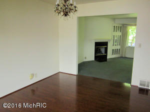 740 Fall St, Spring Lake, MI 49456 photo 11