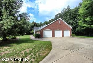 548 Roundtree Dr NE, Ada, MI 49301 photo 30