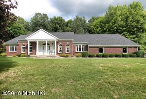 548 Roundtree Dr NE, Ada, MI 49301 photo 1