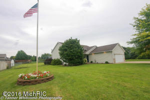 1809 Sunset Dr, Dorr, MI 49323 photo 3