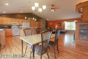 1809 Sunset Dr, Dorr, MI 49323 photo 15
