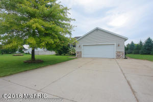 1809 Sunset Dr, Dorr, MI 49323 photo 4