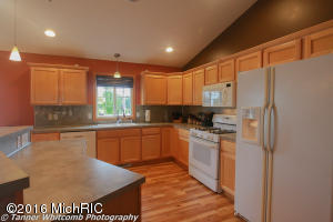 1809 Sunset Dr, Dorr, MI 49323 photo 18