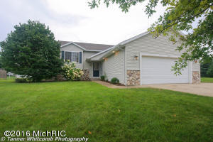 1809 Sunset Dr, Dorr, MI 49323 photo 1