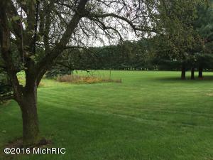 10641 Tomkinson Dr, Scotts, MI 49088 photo 2