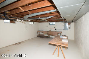 16464 On Ave E, Climax, MI 49034 photo 18