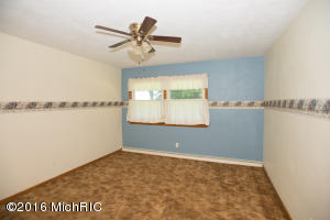 16464 On Ave E, Climax, MI 49034 photo 13