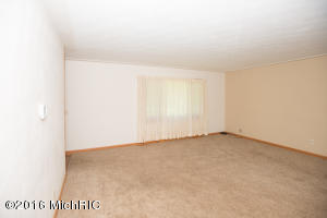 16464 On Ave E, Climax, MI 49034 photo 5