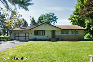 16464 On Ave E, Climax, MI 49034 photo 2