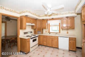 16464 On Ave E, Climax, MI 49034 photo 8