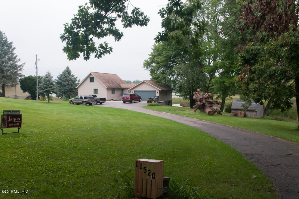 11520 Channel Dr, Plainwell, MI 49080 photo 42