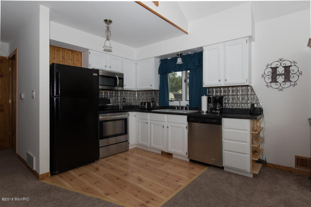 11520 Channel Dr, Plainwell, MI 49080 photo 11