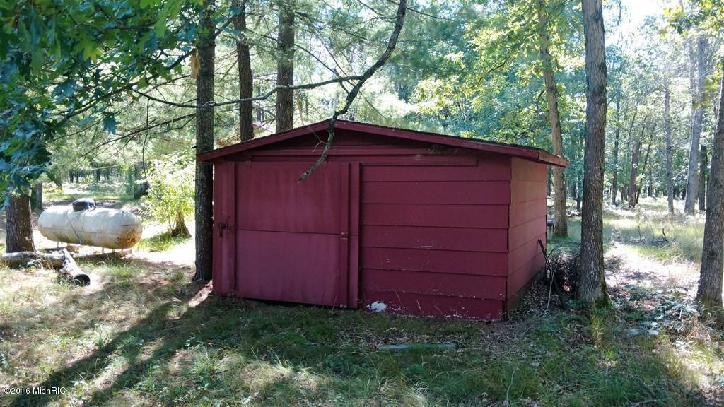 7578 W Wingleton Rd, Baldwin, MI 49304 photo 4