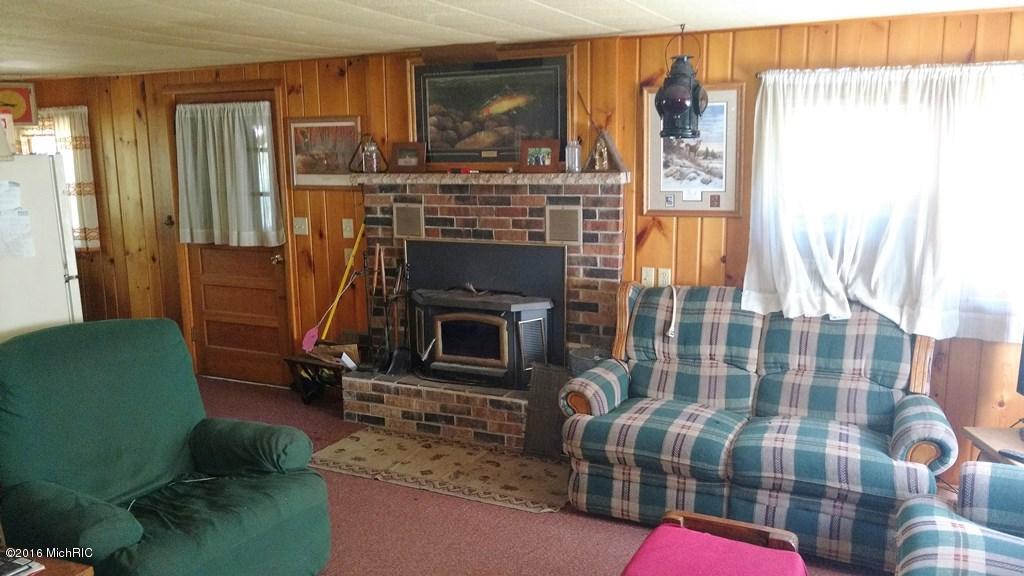 7578 W Wingleton Rd, Baldwin, MI 49304 photo 5