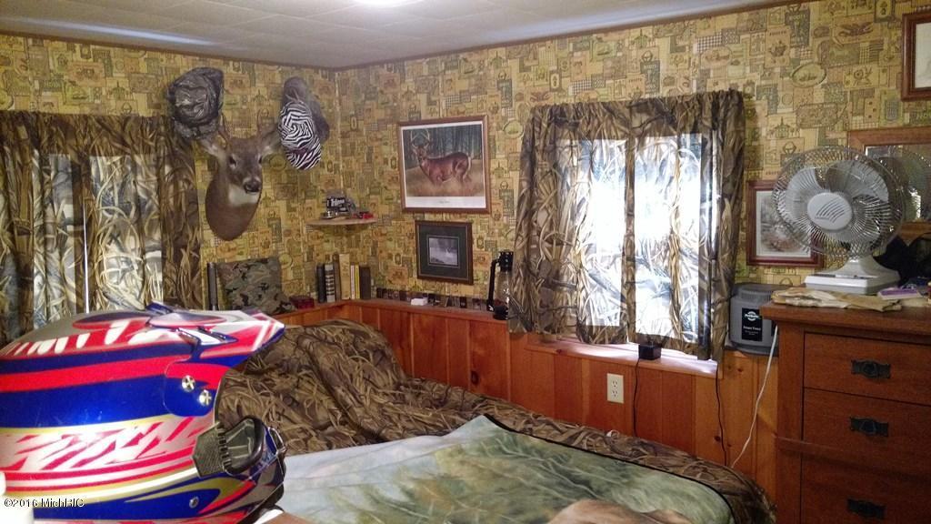7578 W Wingleton Rd, Baldwin, MI 49304 photo 10