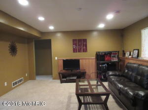 1790 Cuper, Dorr, MI 49323 photo 11