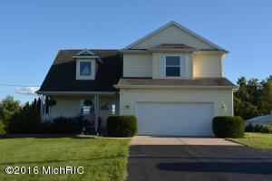 11121 W Clark, Eagle, MI 48822 photo 1