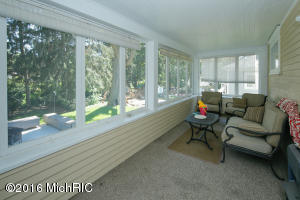 312 High St, Marshall, MI 49068 photo 10