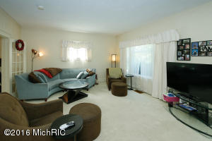 312 High St, Marshall, MI 49068 photo 3