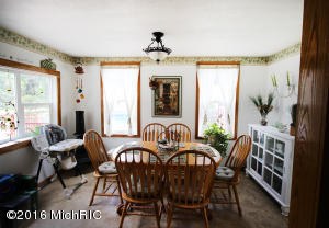 116 Lake, Buchanan, MI 49107 photo 8
