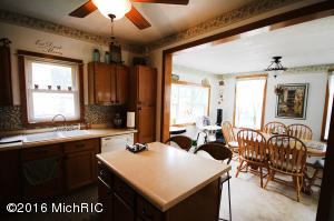 116 Lake, Buchanan, MI 49107 photo 13