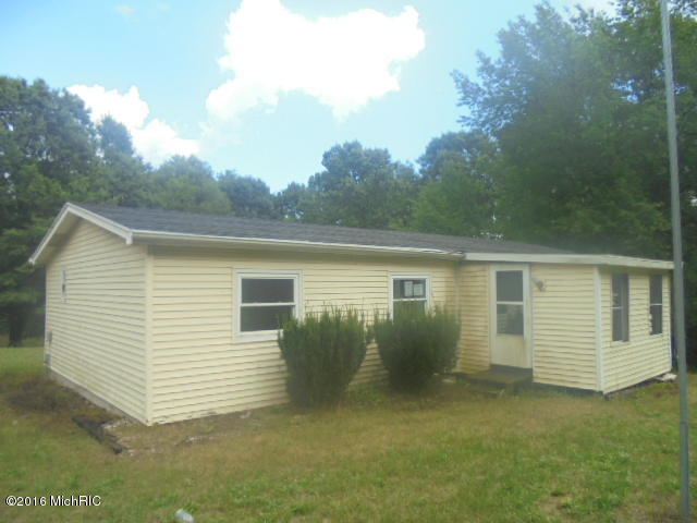 4546 Wheeler Rd, Belding, MI 48809 photo 4