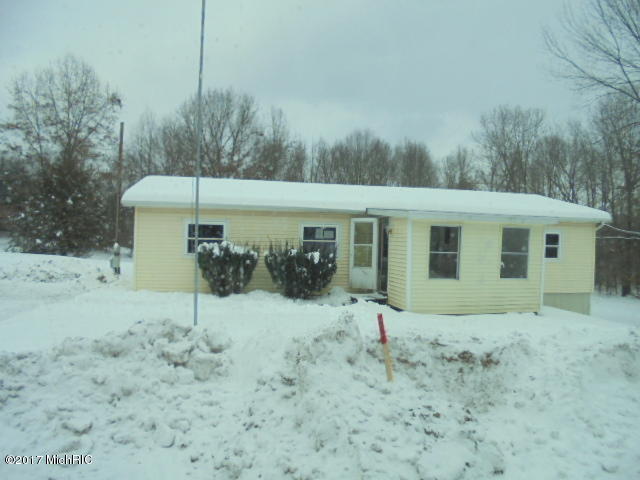 4546 Wheeler Rd, Belding, MI 48809 photo 1