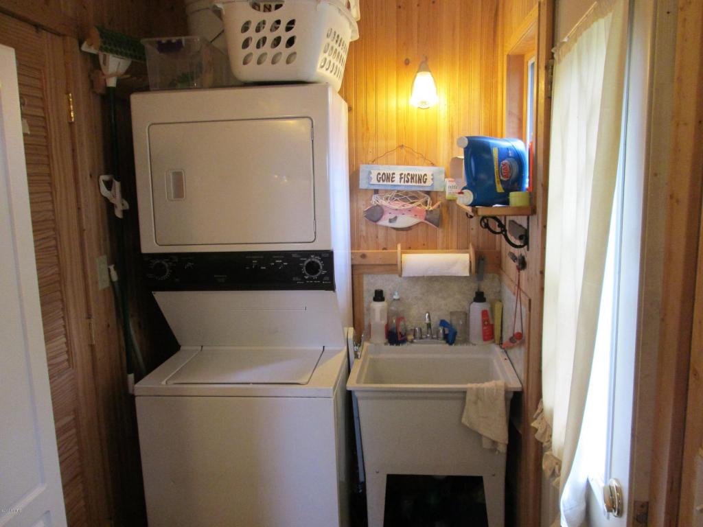 3926 East Shore Dr, Stanton, MI 48888 photo 17
