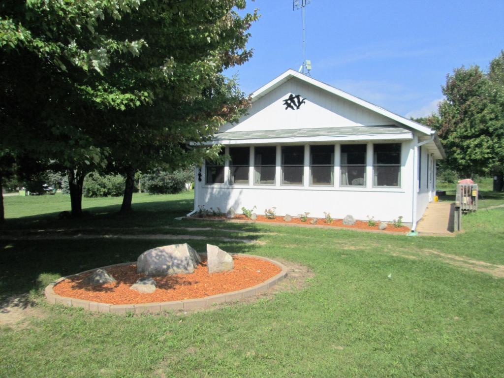3926 East Shore Dr, Stanton, MI 48888 photo 1