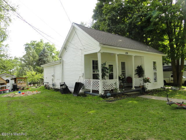 129 E Prospect St, Muir, MI 48860 photo 5