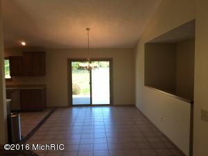 10111 D Ave E, Richland, MI 49083 photo 5